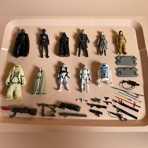 Star Wars Hasbro/LFL 30 Pc Lot 11 figures & 19 Accessories